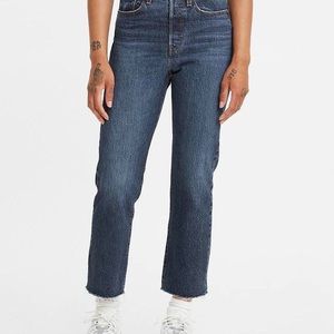 Levi wedgie straight jeans